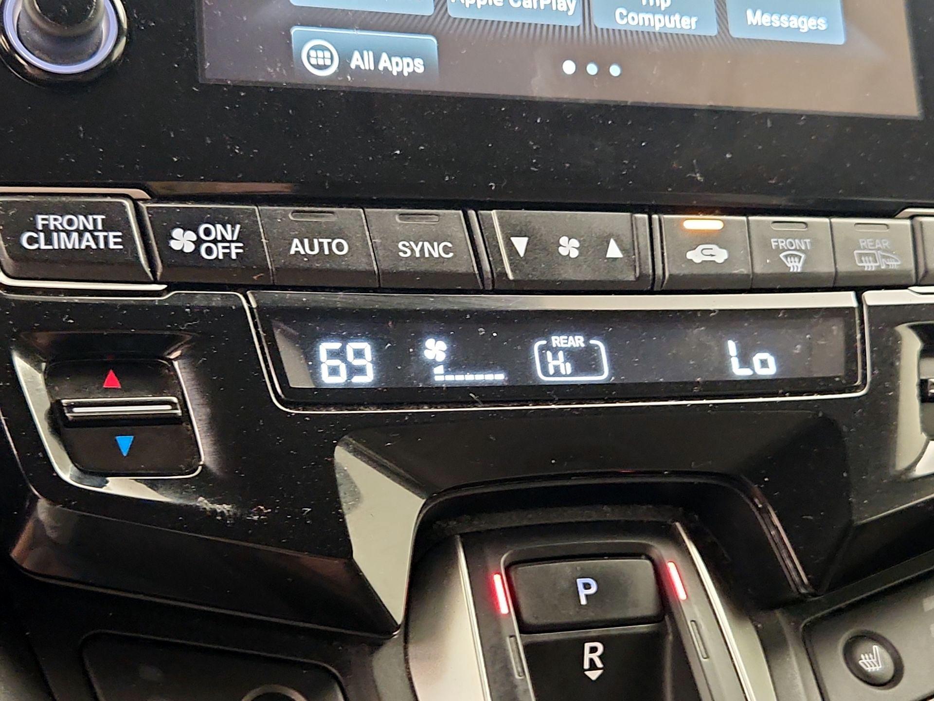 Thumbnail: 2018 Honda Odyssey - 16