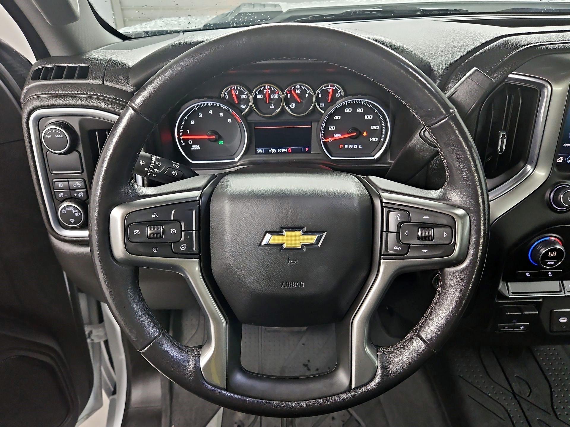 Thumbnail: 2022 Chevrolet Silverado 3500 - 10