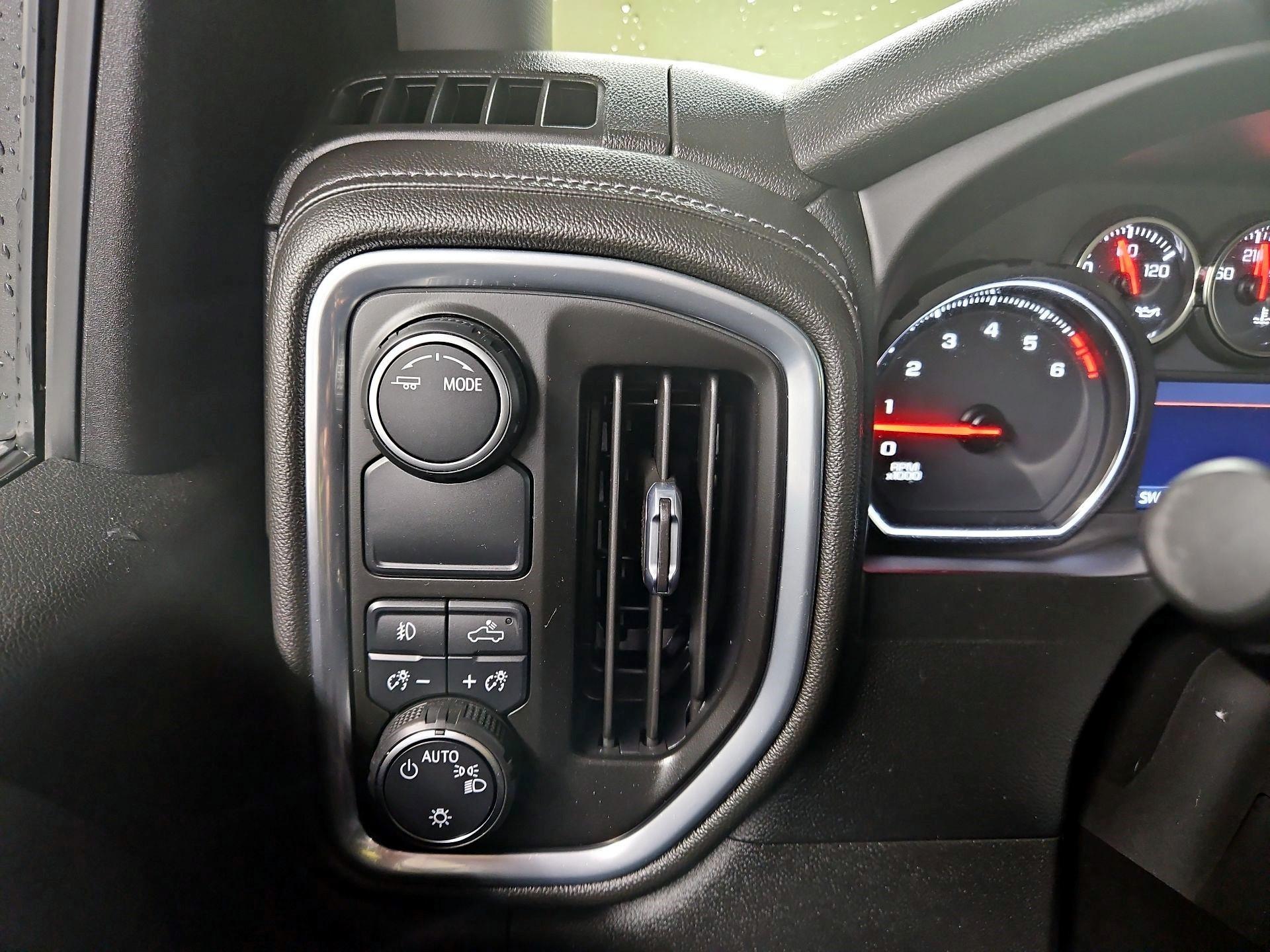 Thumbnail: 2022 Chevrolet Silverado 3500 - 13