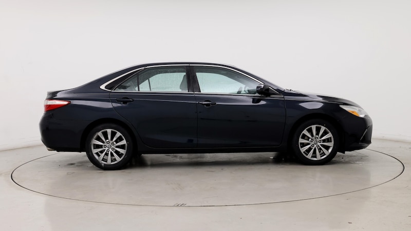 2016 Toyota Camry XLE 7