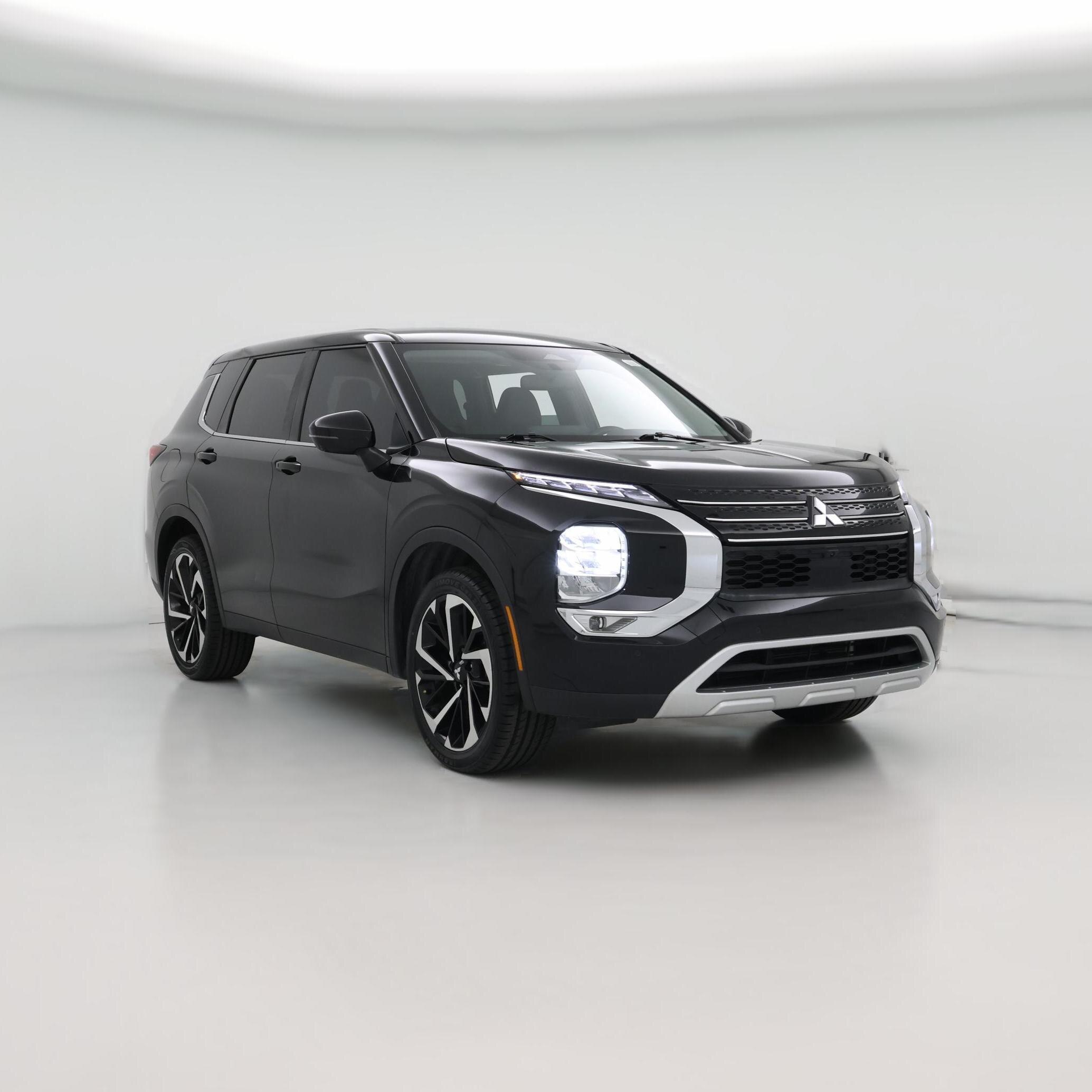 Thumbnail: 2023 Mitsubishi Outlander - 1
