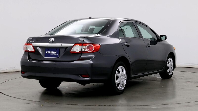 2013 Toyota Corolla LE 8