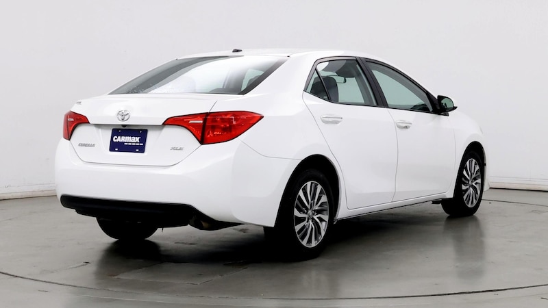 2017 Toyota Corolla XLE 8