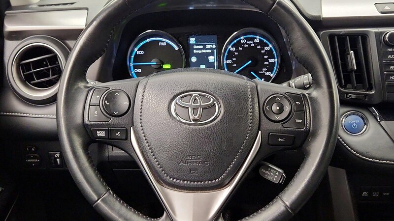 2018 Toyota RAV4 Limited 10