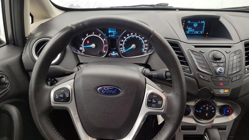 2015 Ford Fiesta SE 10