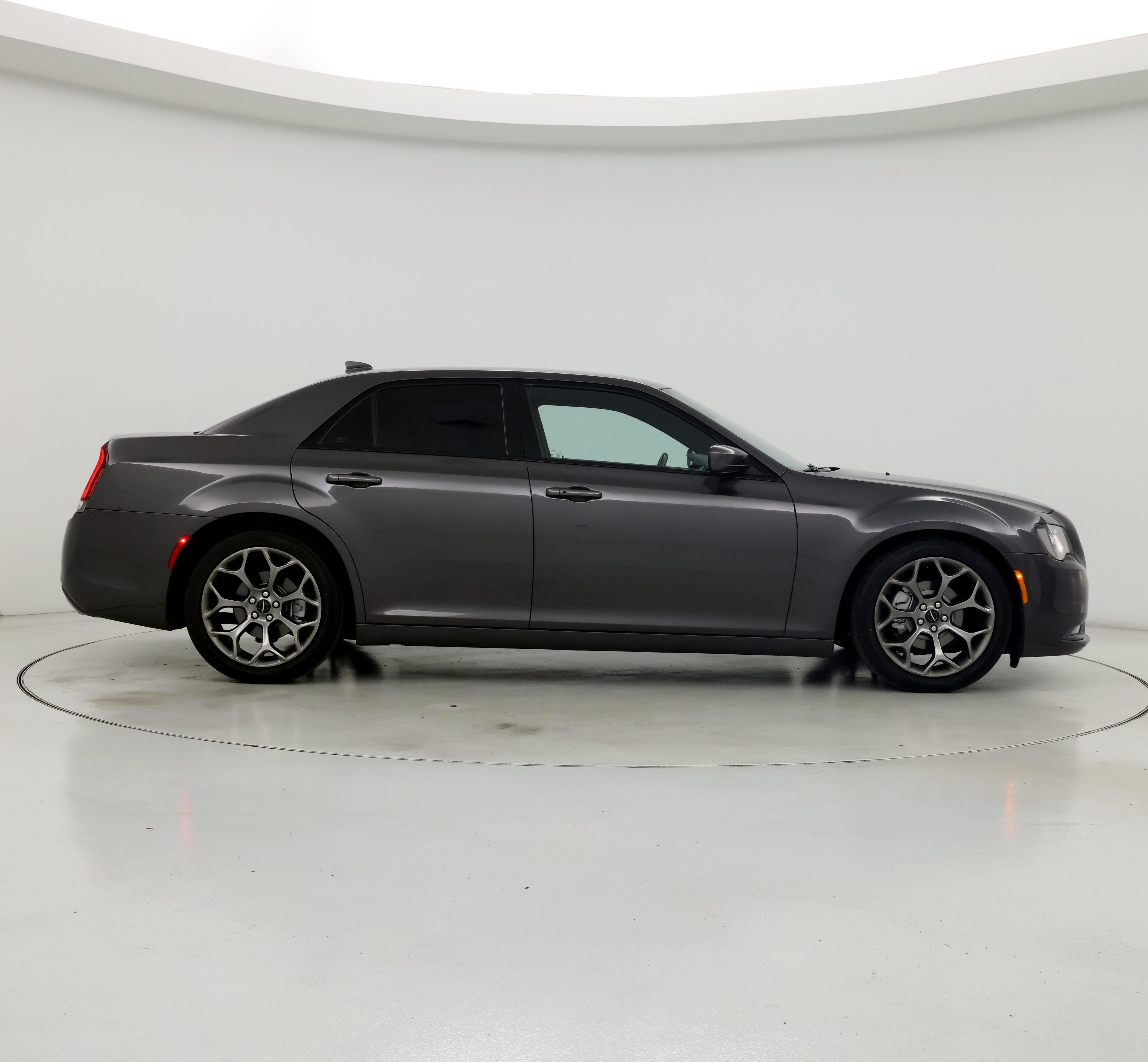 Thumbnail: 2017 Chrysler 300 - 7