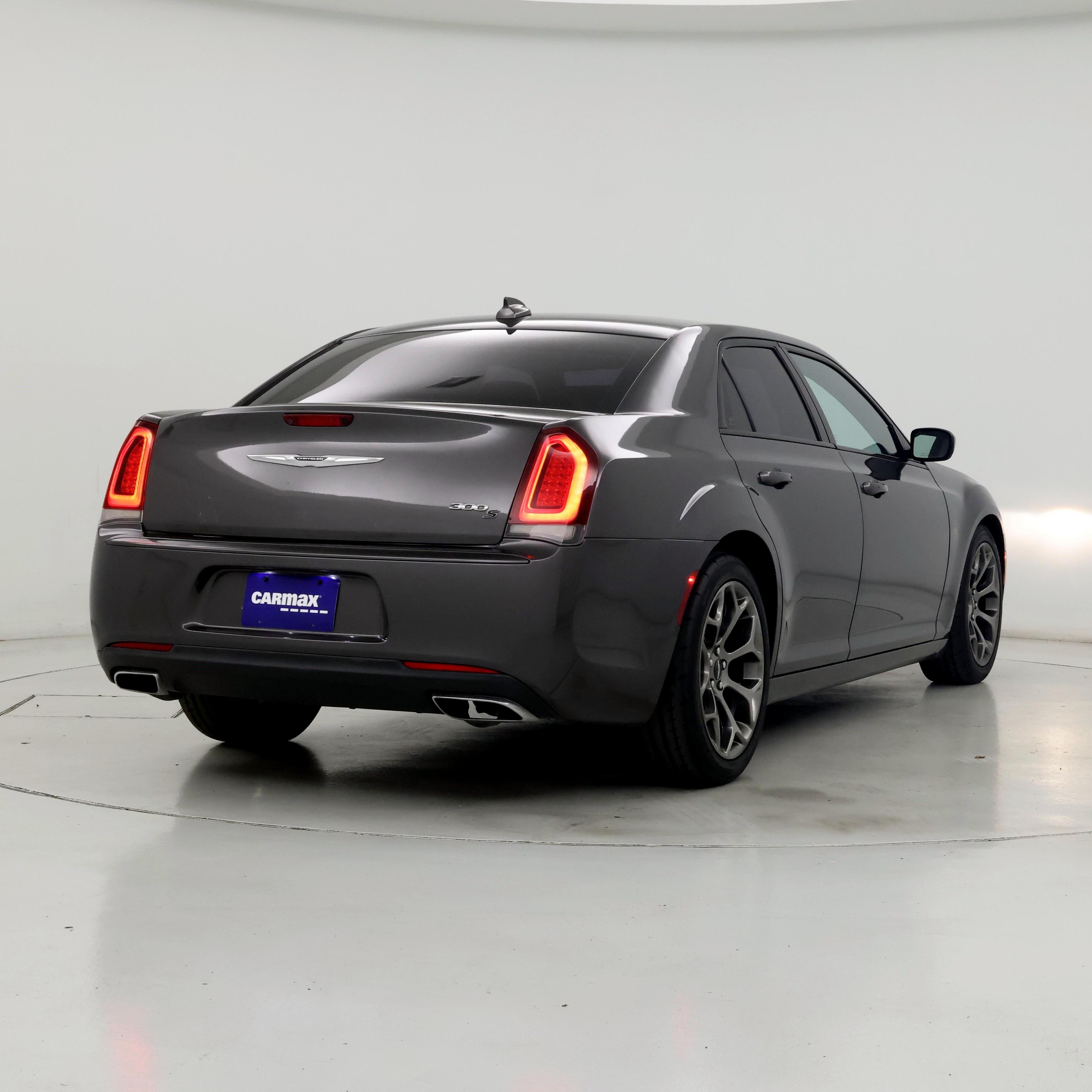 Thumbnail: 2017 Chrysler 300 - 8