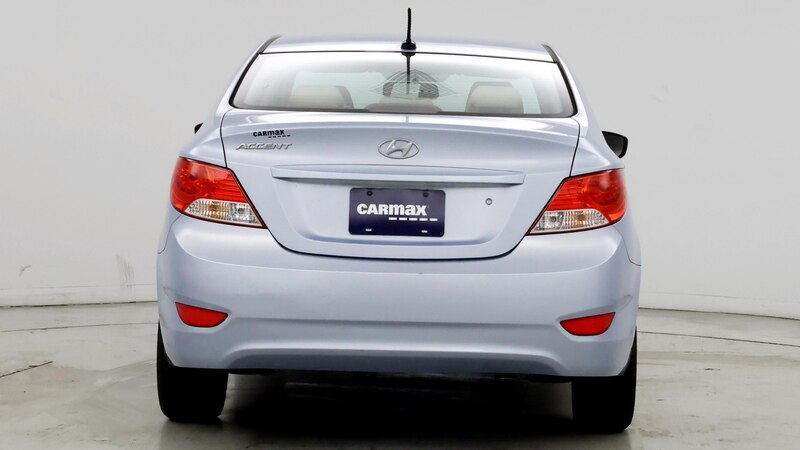 2012 Hyundai Accent GLS 6