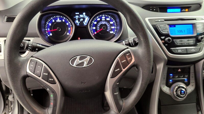 2013 Hyundai Elantra GLS 10