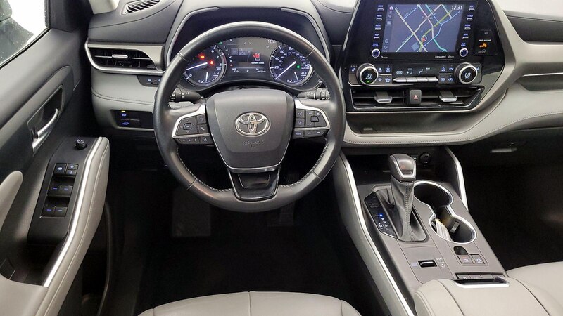 2021 Toyota Highlander XLE 10