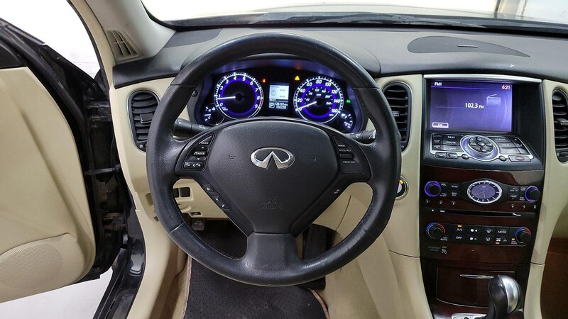 2016 INFINITI QX50  10