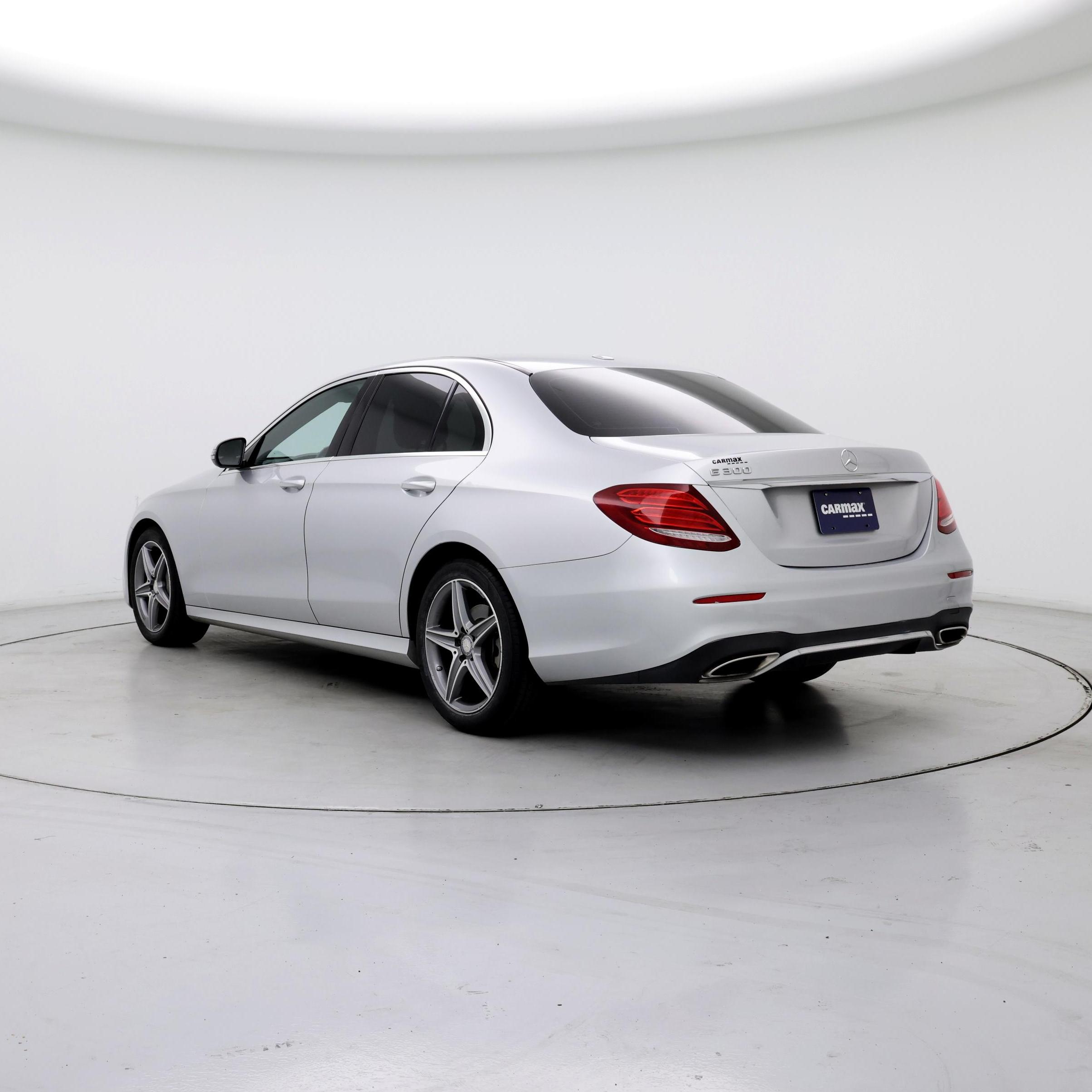 Thumbnail: 2017 Mercedes-Benz E-Class - 2