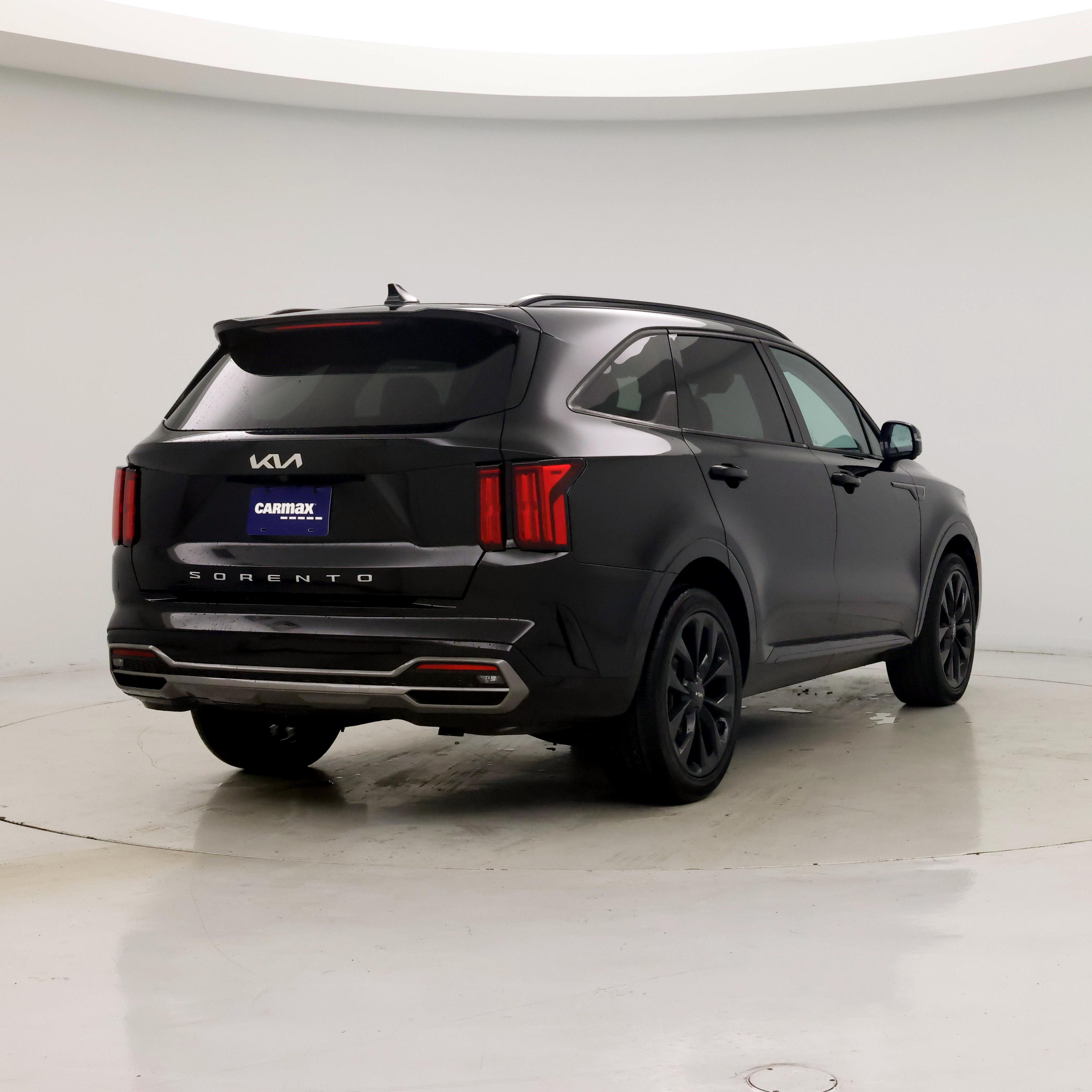 Thumbnail: 2022 Kia Sorento - 8