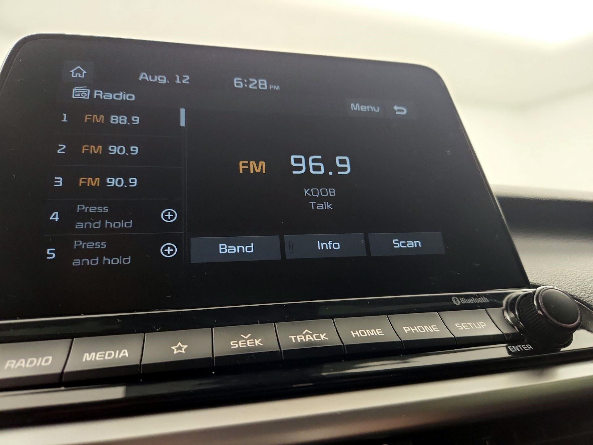 Thumbnail: 2021 Kia Forte - 15