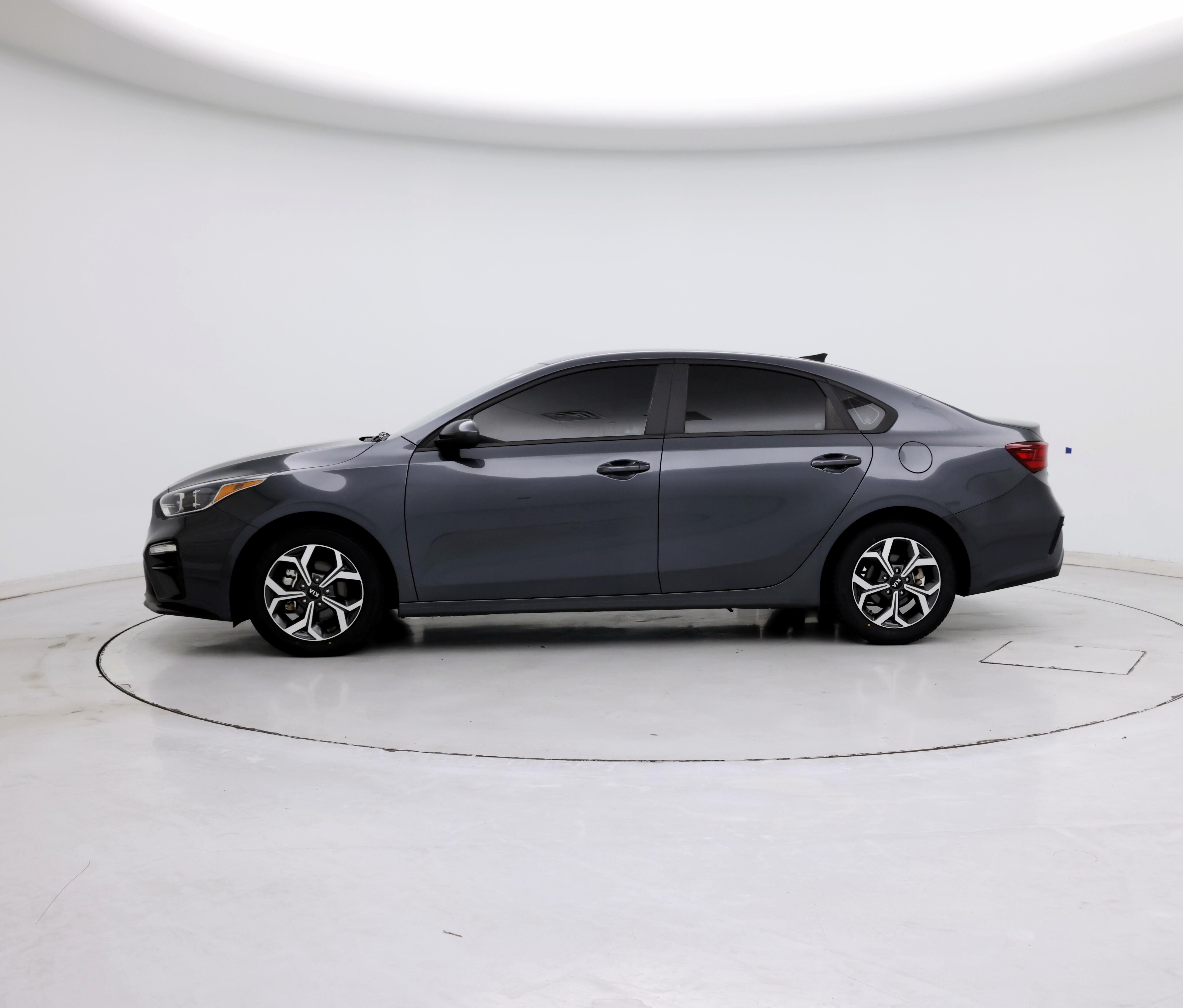 Thumbnail: 2021 Kia Forte - 3