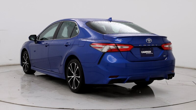 2019 Toyota Camry SE 2