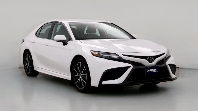 2023 Toyota Camry SE Hero Image