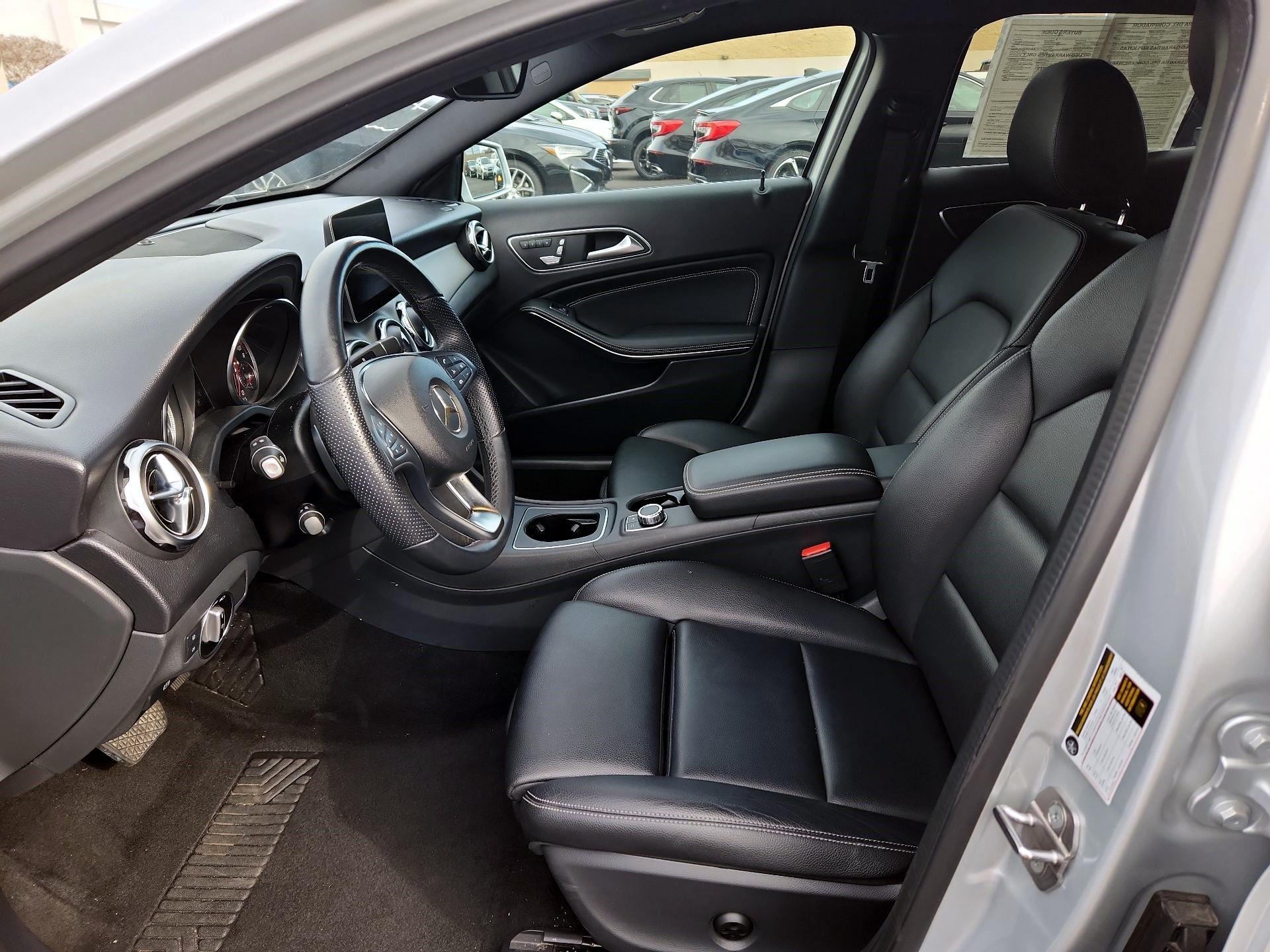 Thumbnail: 2020 Mercedes-Benz GLA - 9