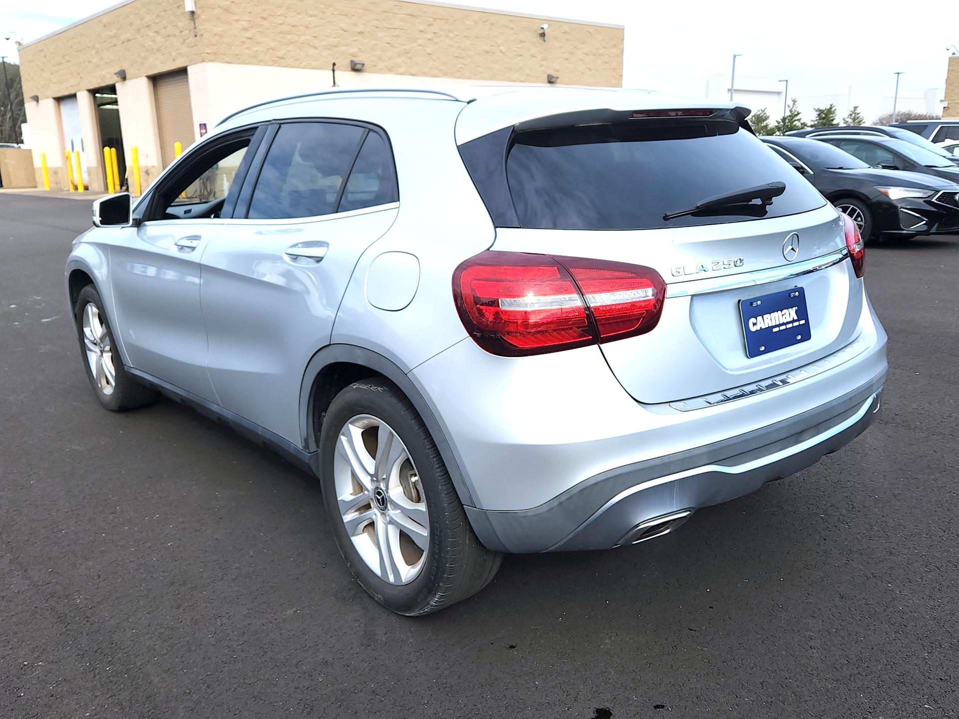 Thumbnail: 2020 Mercedes-Benz GLA - 7