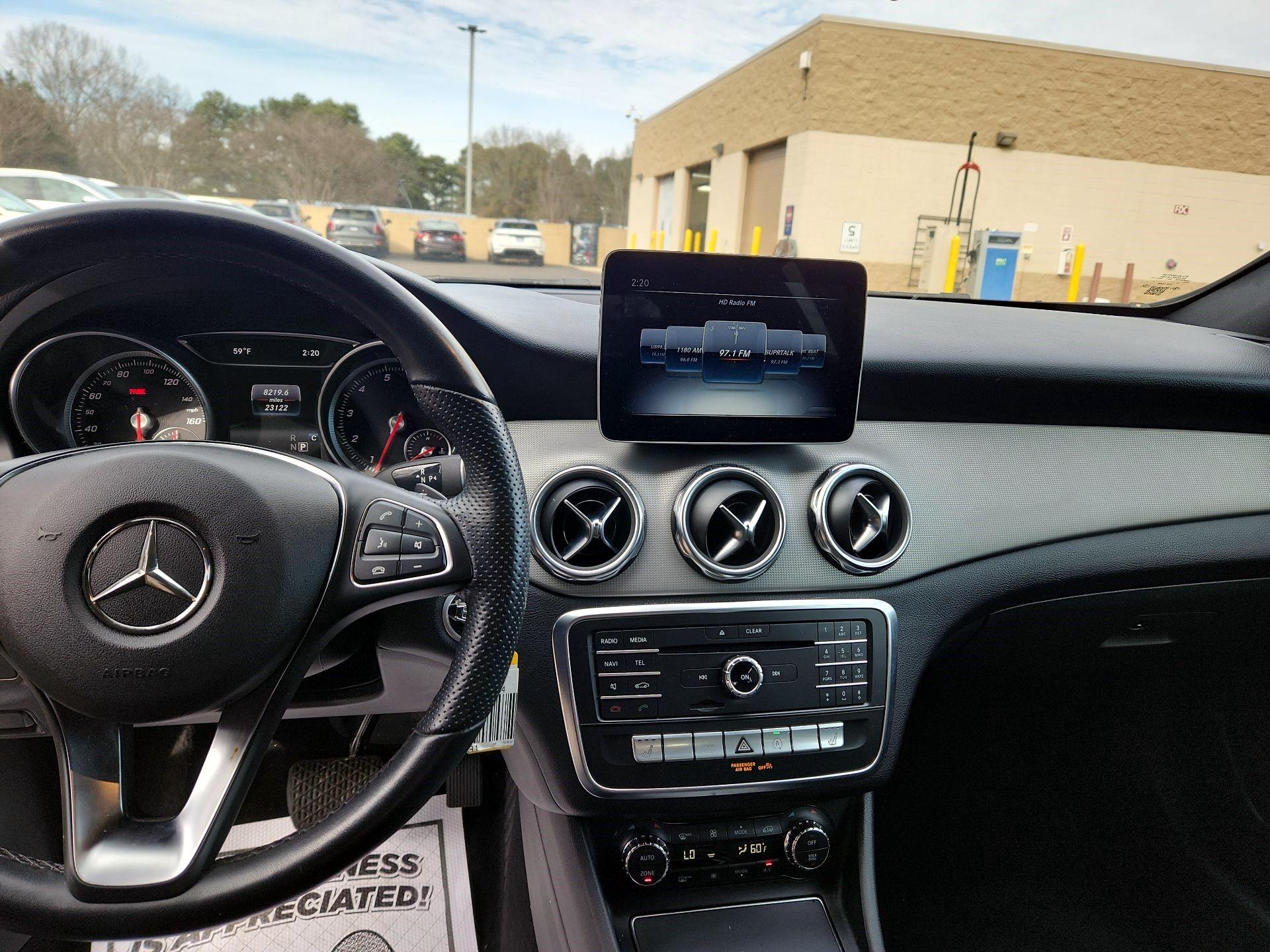 Thumbnail: 2020 Mercedes-Benz GLA - 8