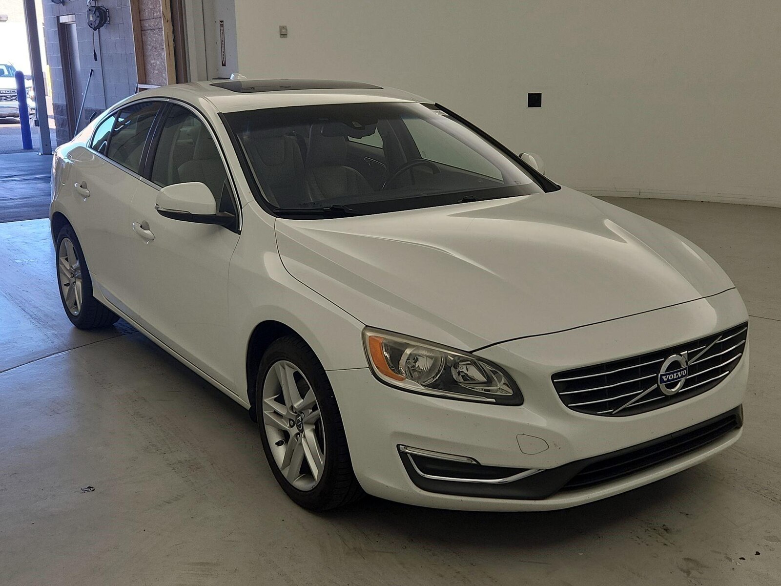 Used 2014 Volvo S60 T5 with VIN YV1612FS7E1292530 for sale in Spokane Valley, WA