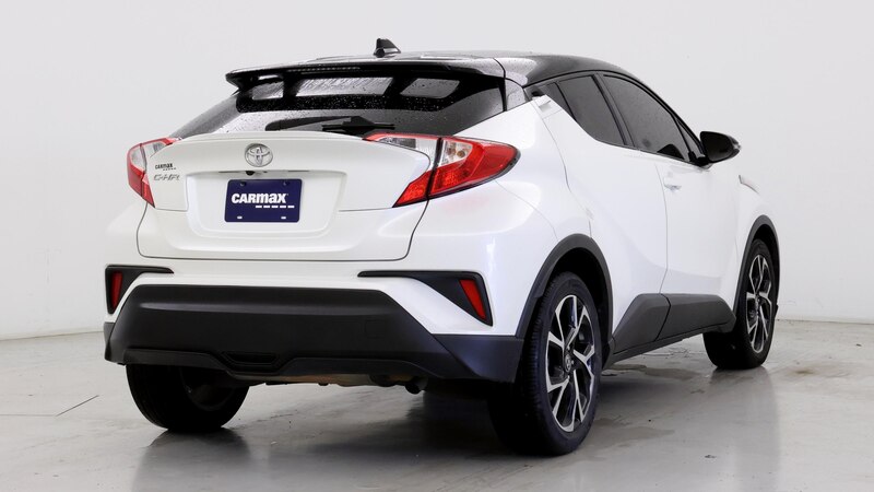 2020 Toyota C-HR XLE 8