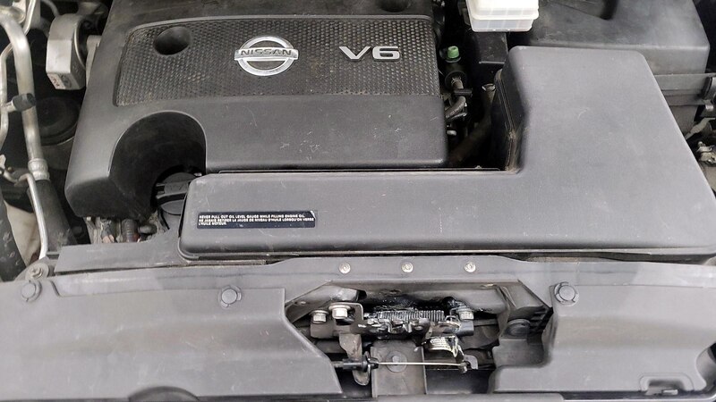 2013 Nissan Pathfinder SV 21