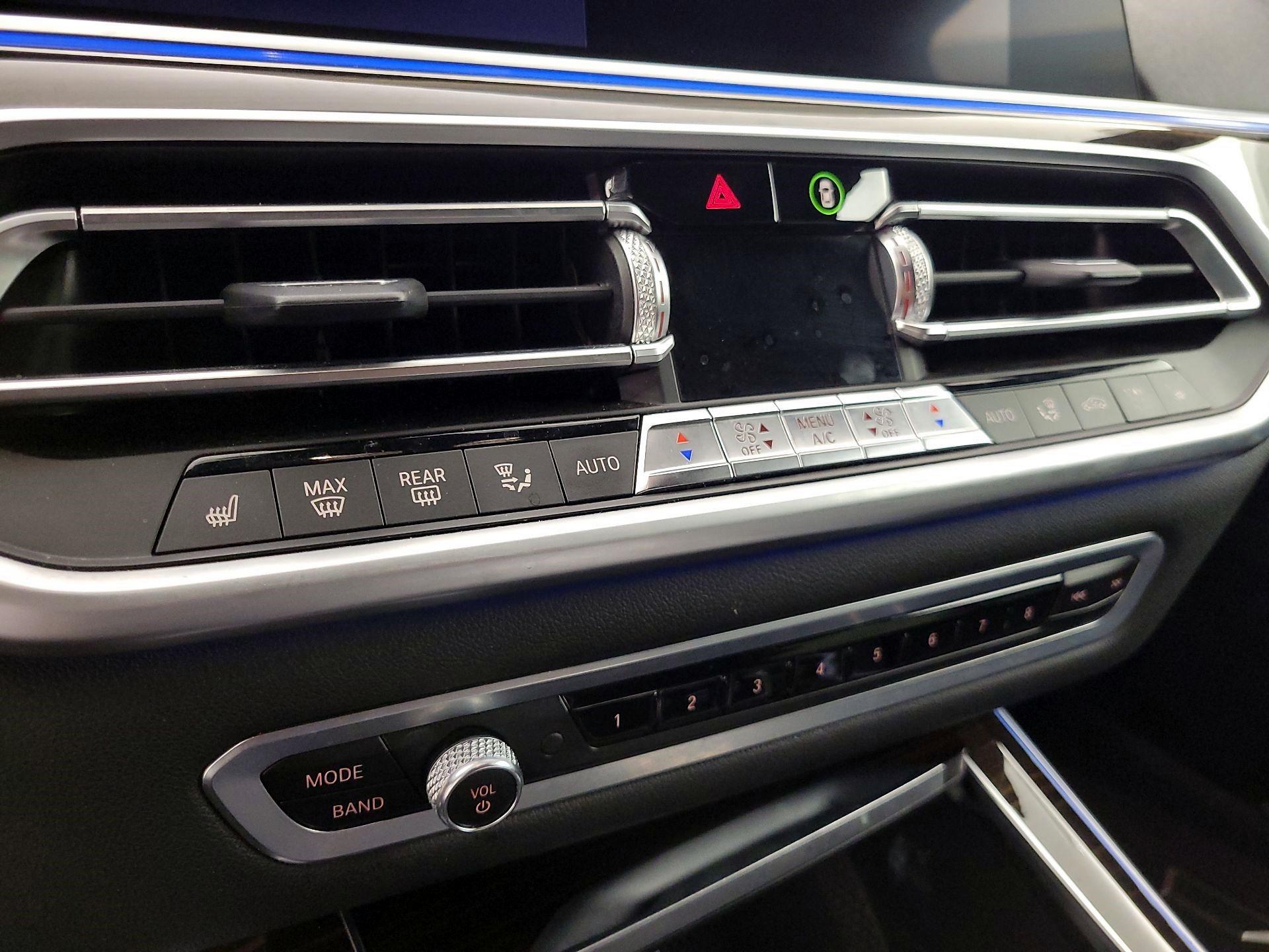 Thumbnail: 2021 BMW X5 - 17