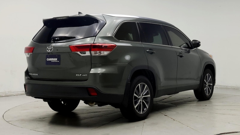 2019 Toyota Highlander XLE 8