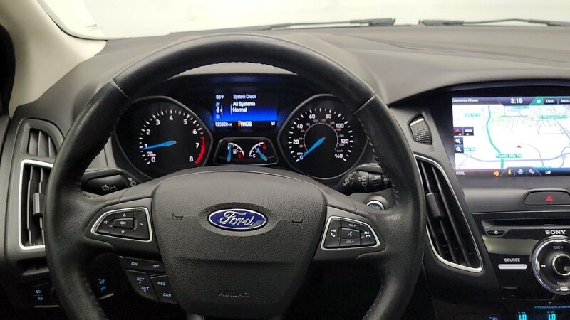 2015 Ford Focus Titanium 10