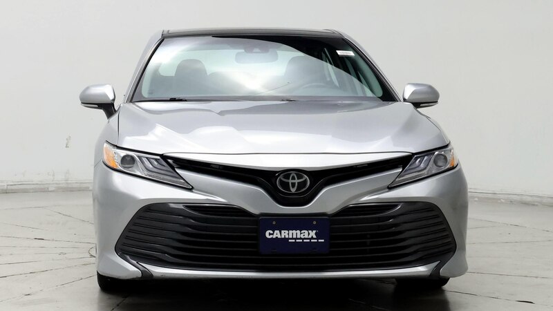 2019 Toyota Camry XLE 5