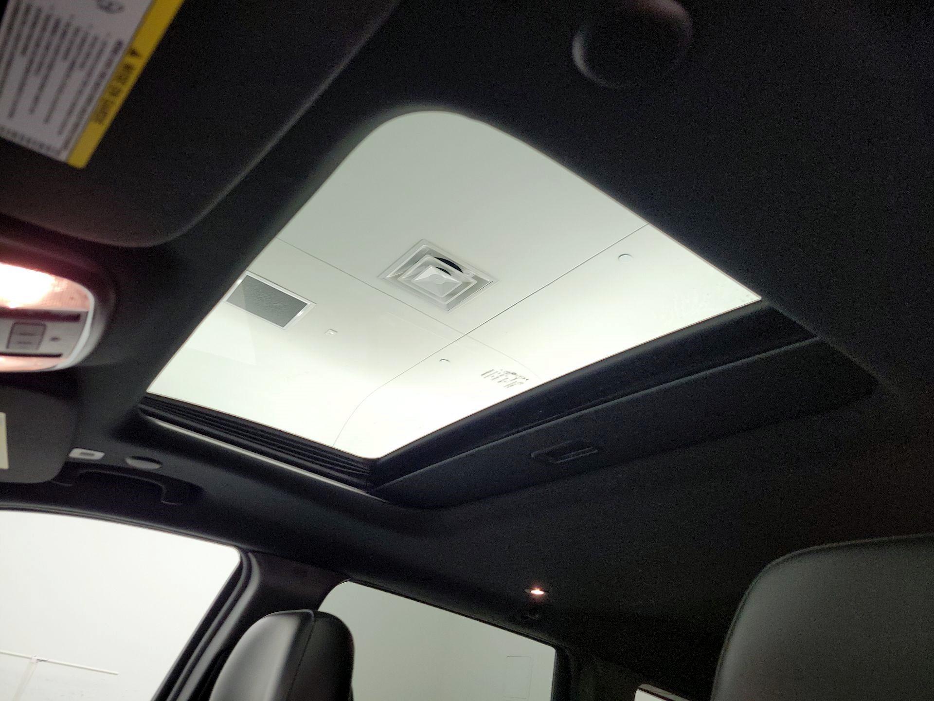 Thumbnail: 2019 Jeep Grand Cherokee - 20