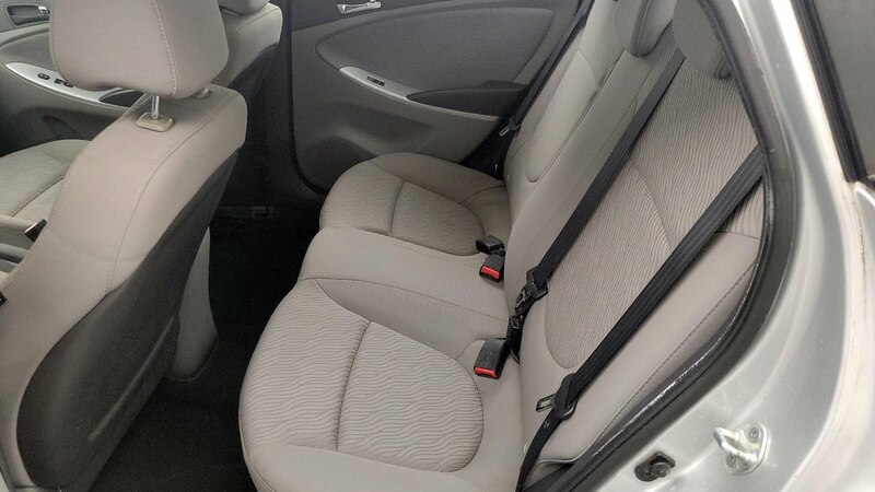 2013 Hyundai Accent GLS 18