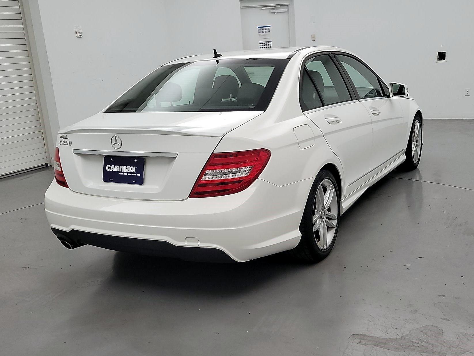 Thumbnail: 2014 Mercedes-Benz C-Class - 5