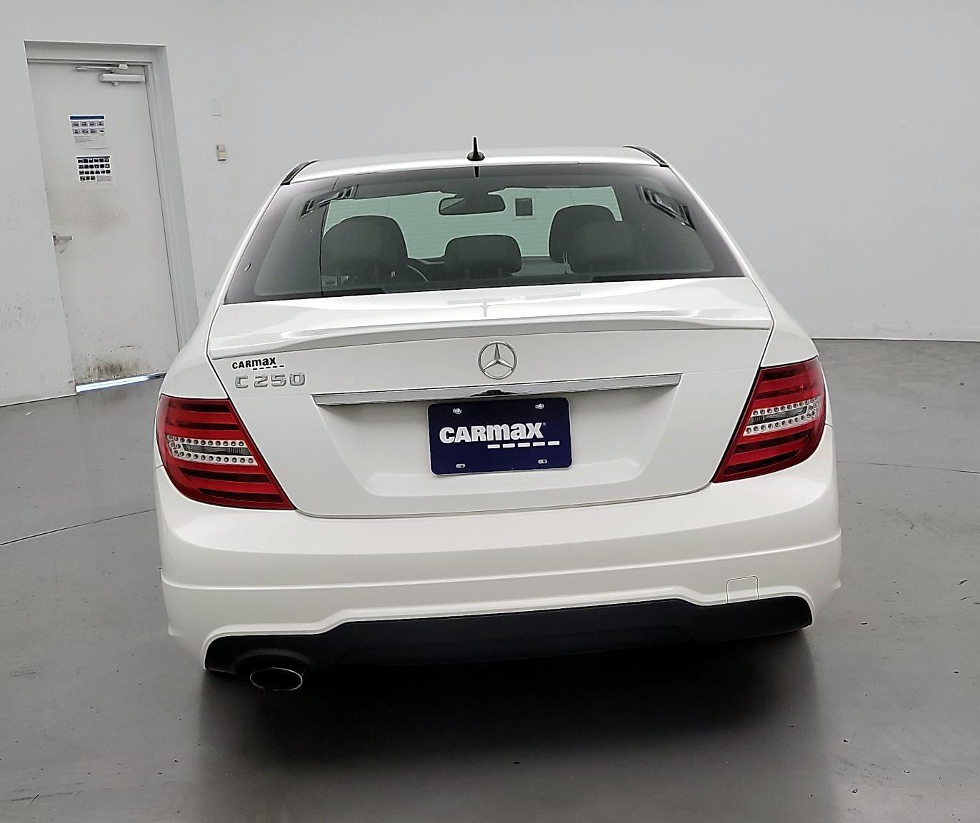 Thumbnail: 2014 Mercedes-Benz C-Class - 6