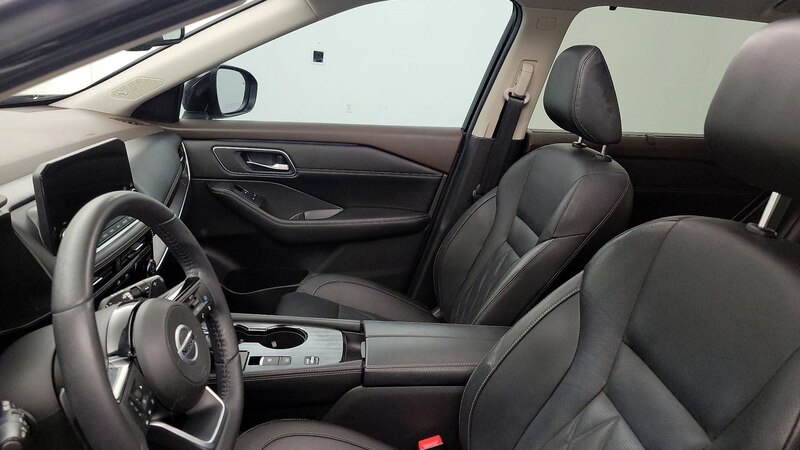2021 Nissan Rogue Platinum 11