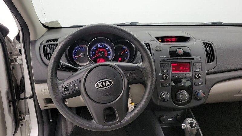 2013 Kia Forte LX 10