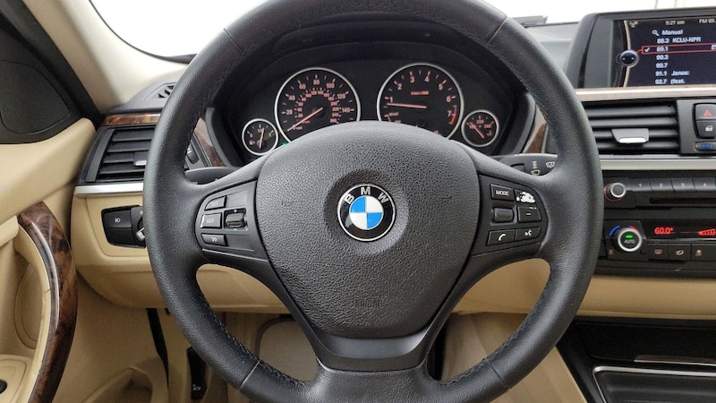 2014 BMW 3 Series 320i 10