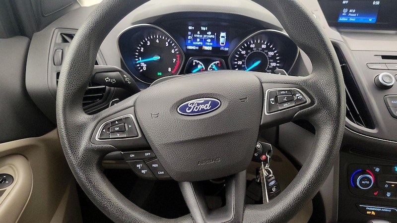 2017 Ford Escape SE 10