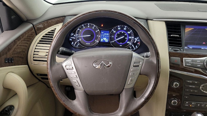 2017 INFINITI QX80  10