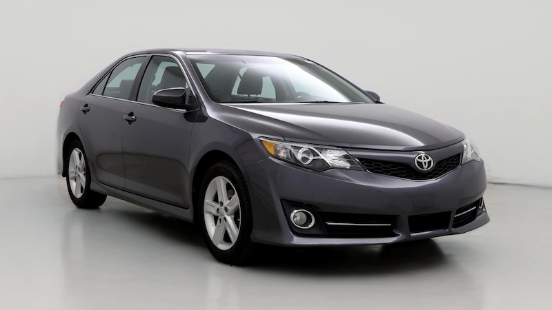 2014 Toyota Camry SE Hero Image