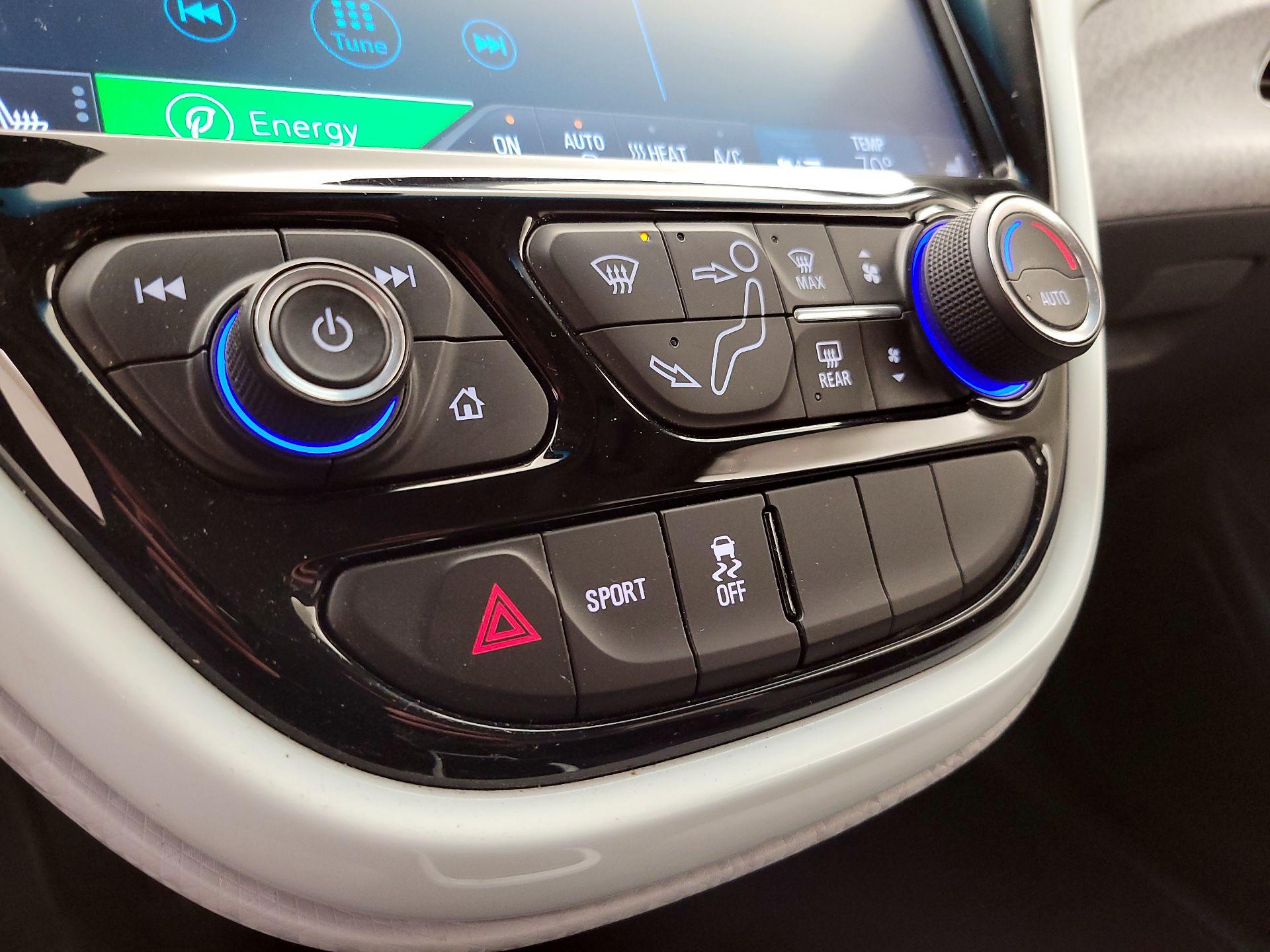 Thumbnail: 2021 Chevrolet Bolt EV - 16