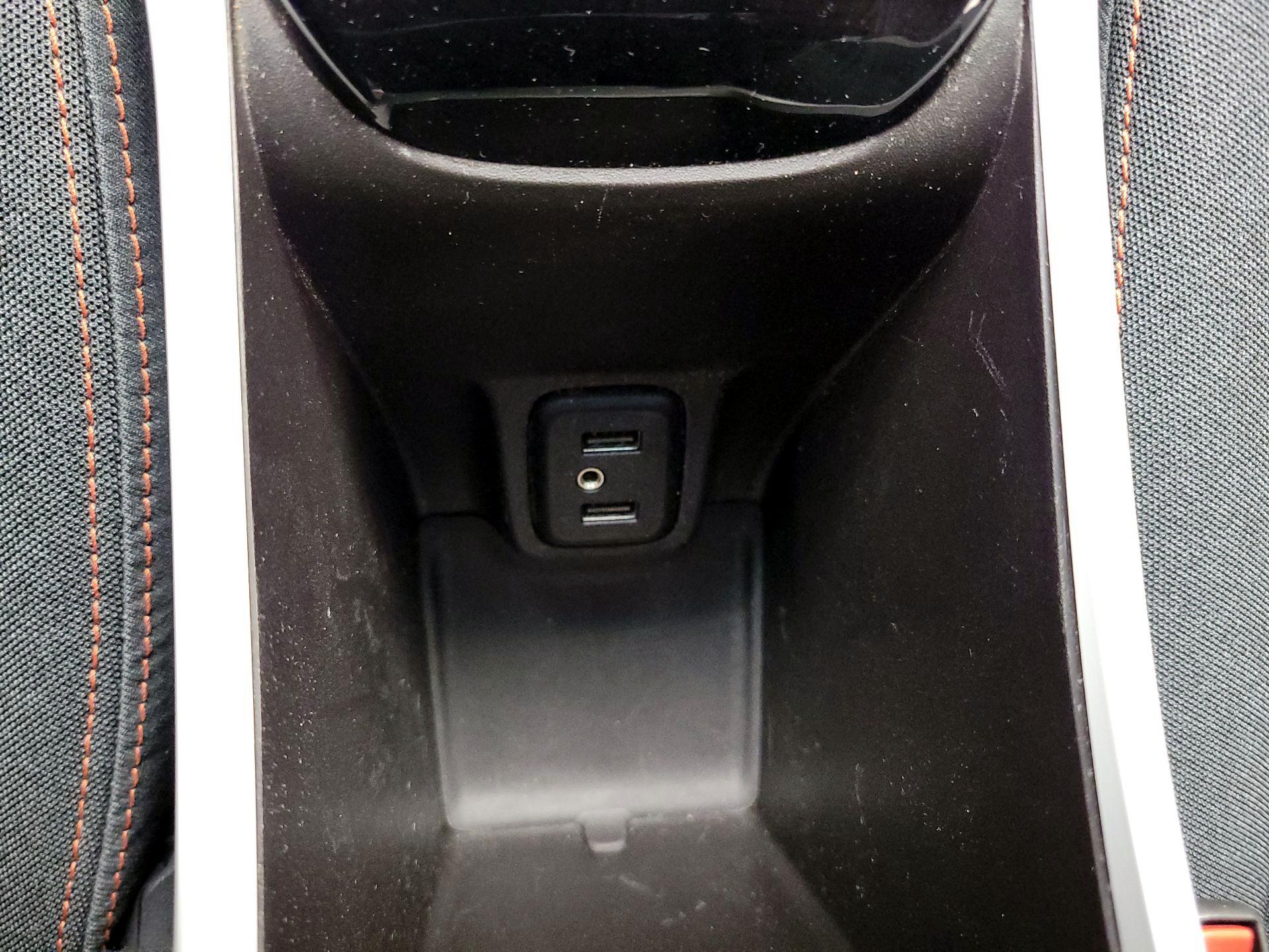 Thumbnail: 2021 Chevrolet Bolt EV - 18