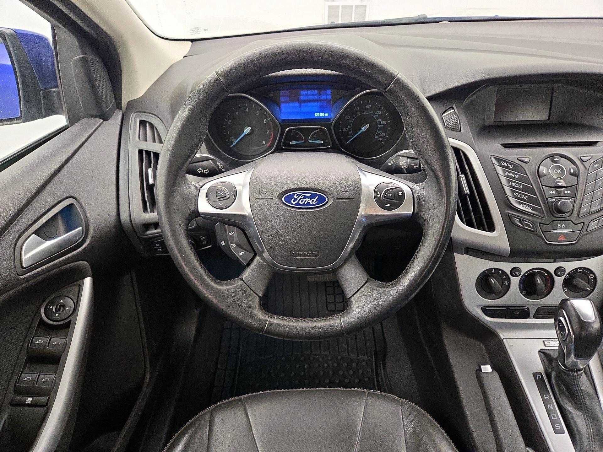 Thumbnail: 2014 Ford Focus - 10