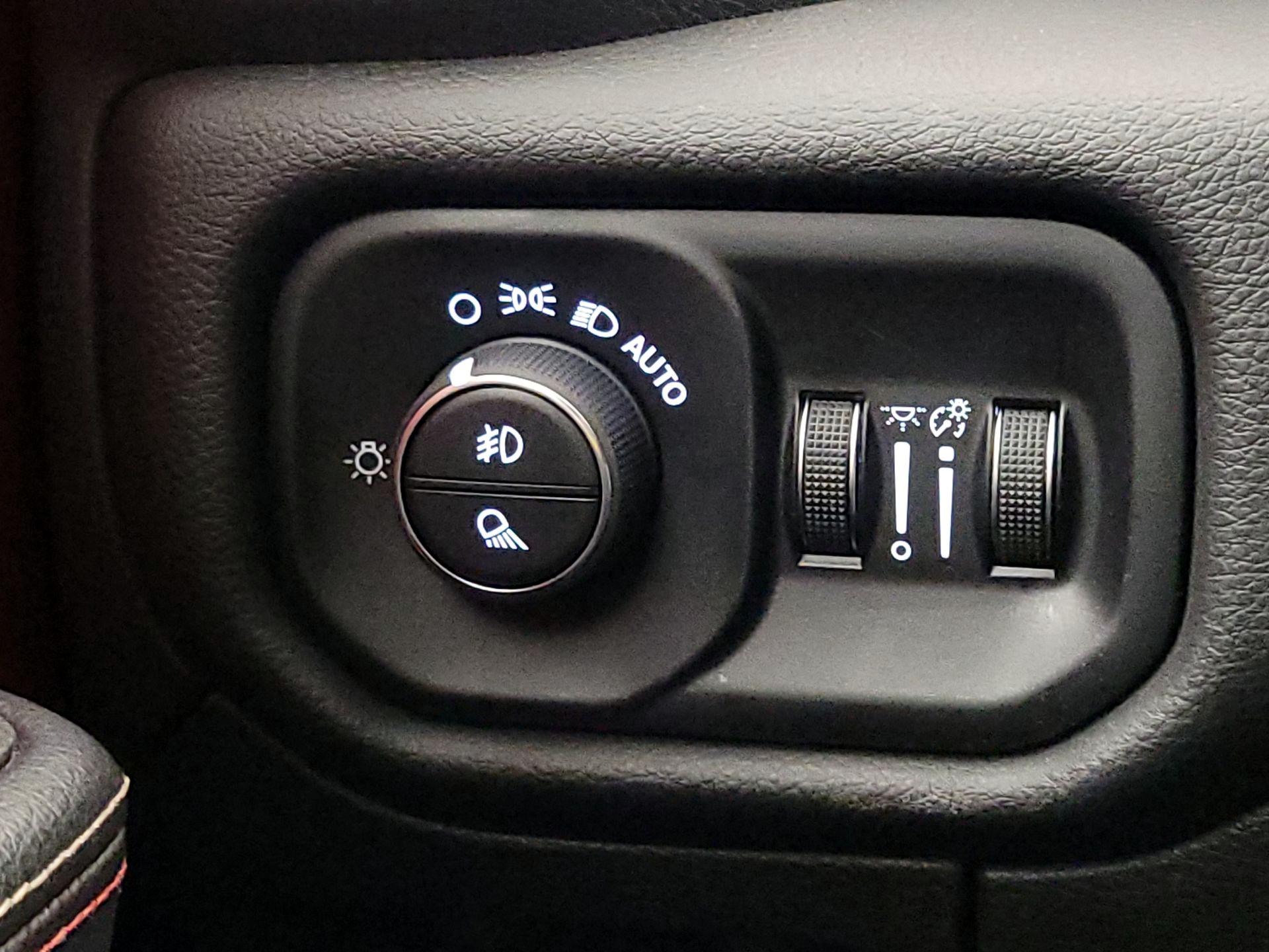 Thumbnail: 2025 RAM 1500 - 13