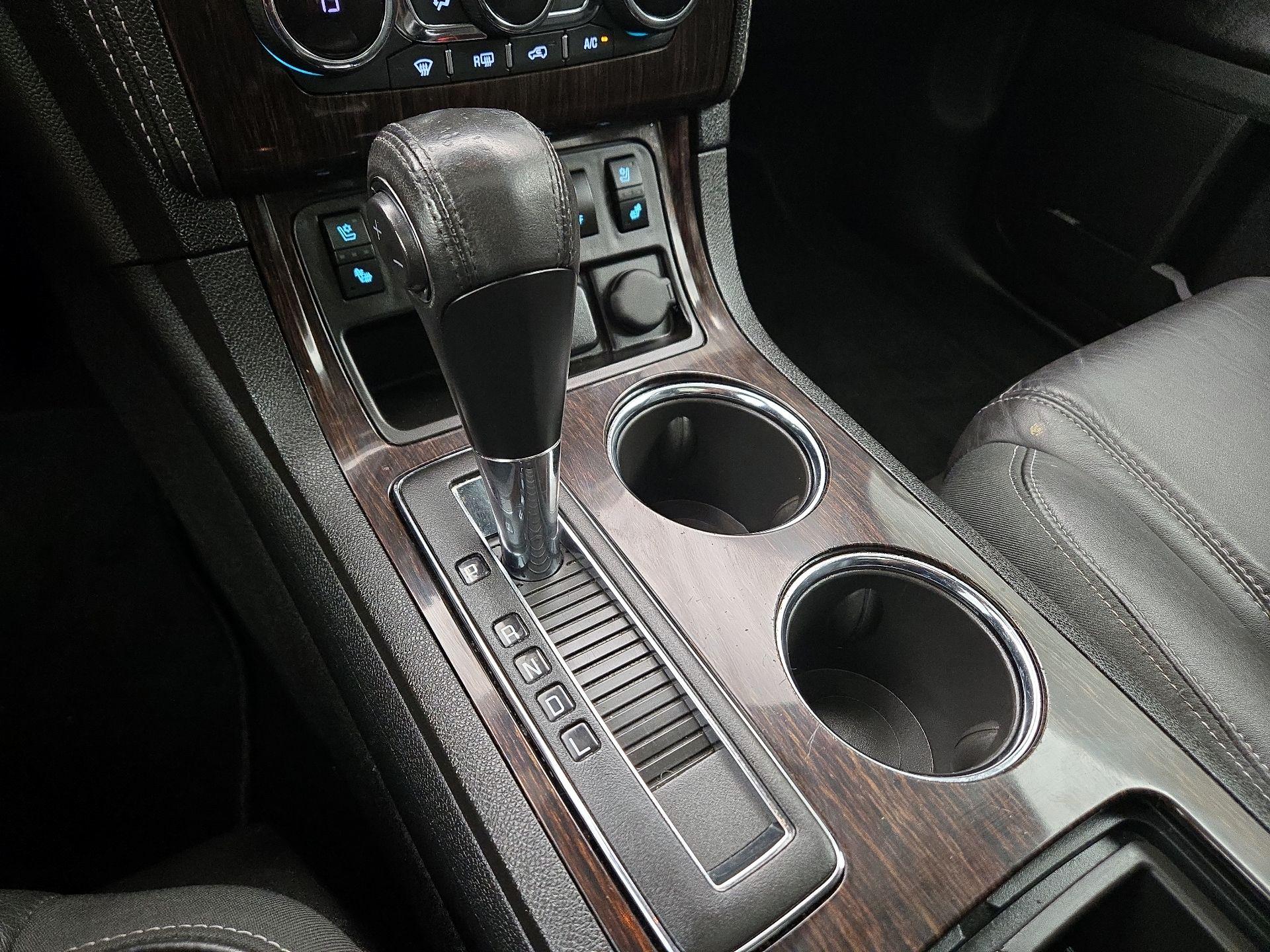 Thumbnail: 2017 Chevrolet Traverse - 18