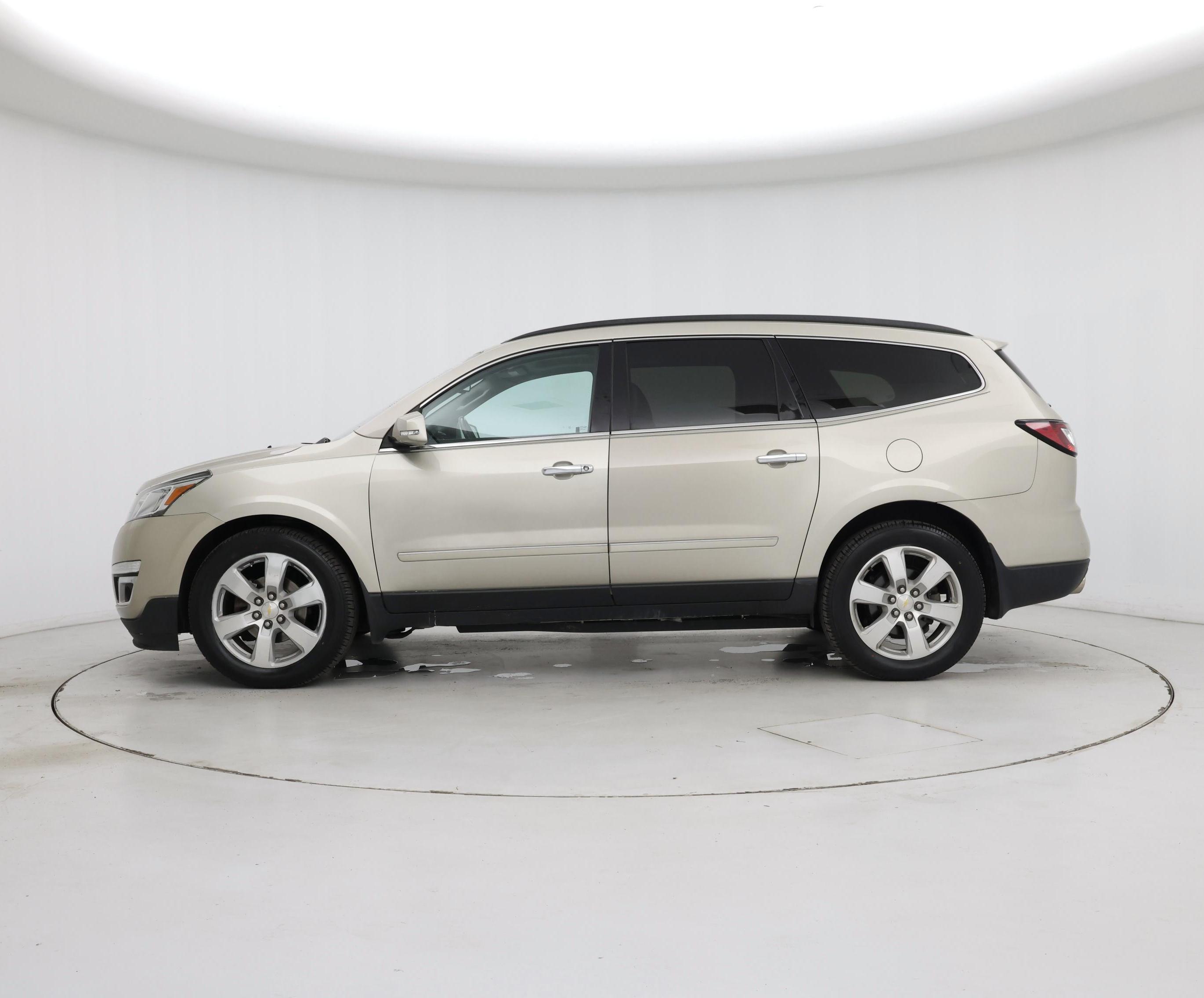 Thumbnail: 2017 Chevrolet Traverse - 3