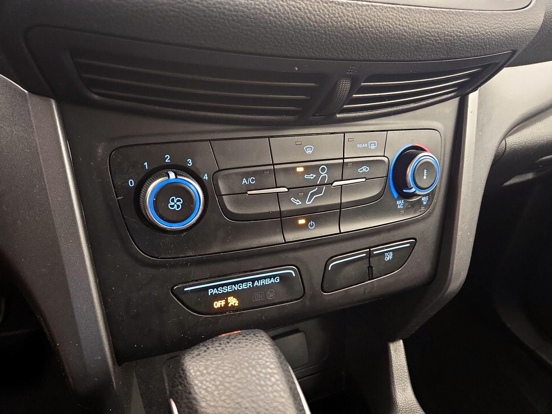 Thumbnail: 2017 Ford Escape - 16