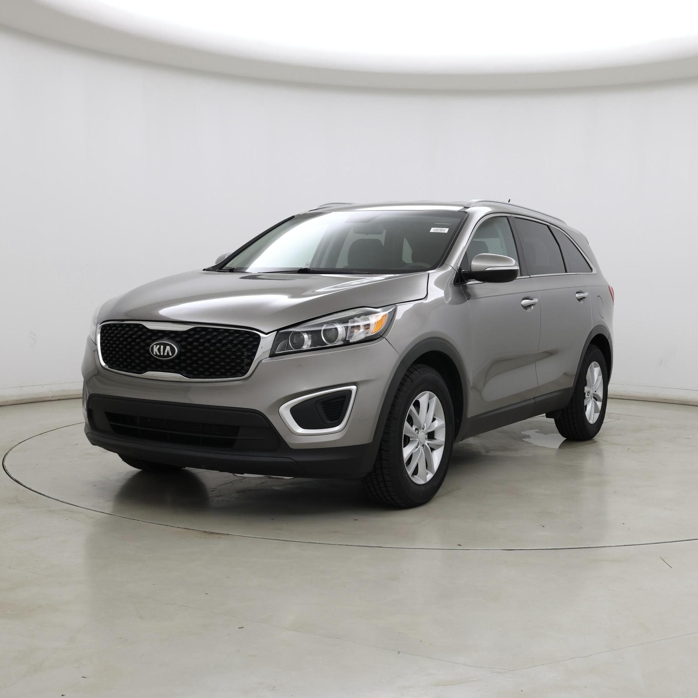 Thumbnail: 2017 Kia Sorento - 4