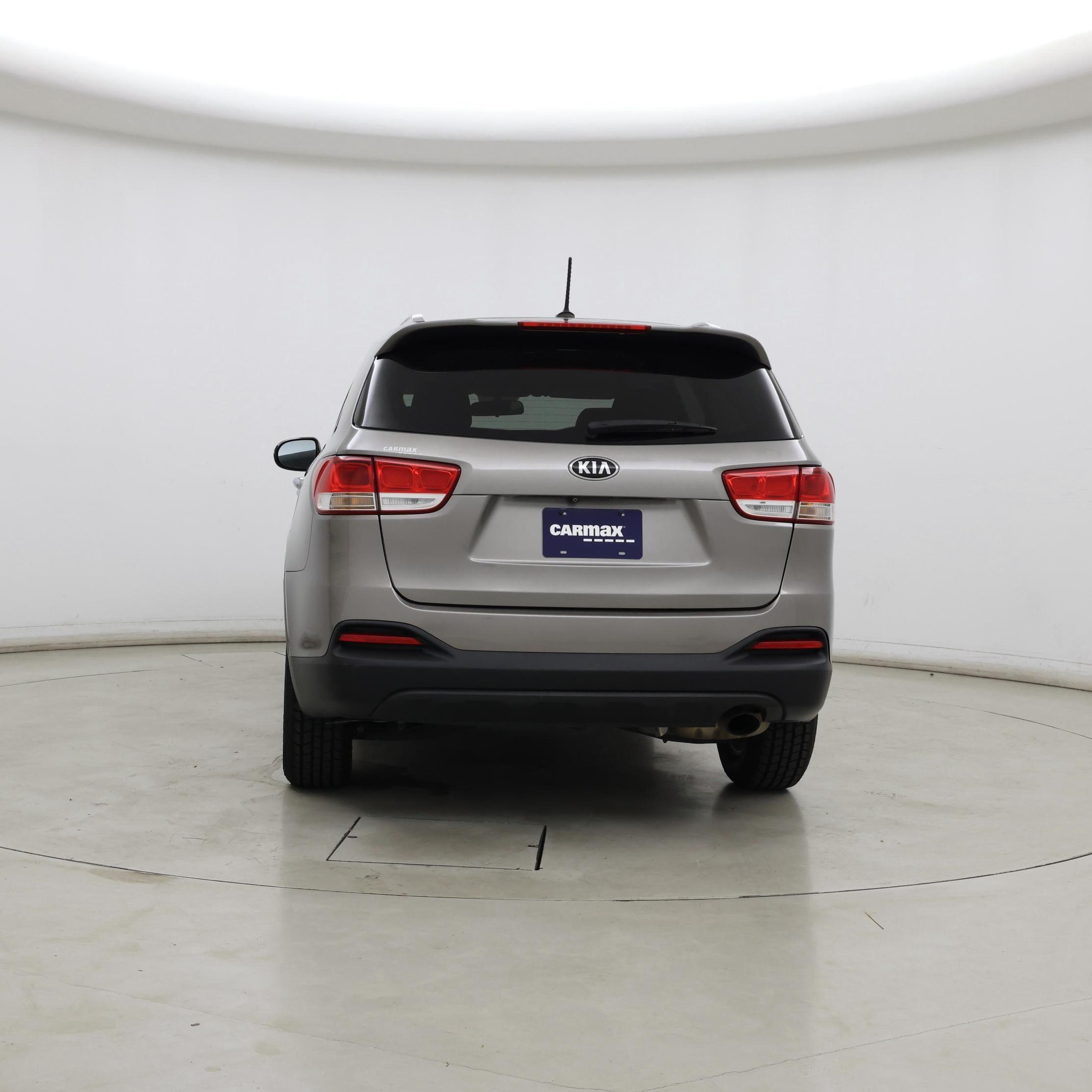 Thumbnail: 2017 Kia Sorento - 6